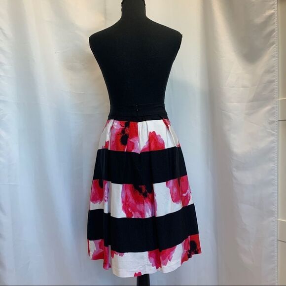 Tristan striped floral flower A-line skirt Sz 4 - Picture 5 of 11